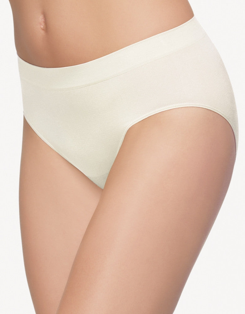 Ivory Front Wacoal B-Smooth Seamless Brief 838175