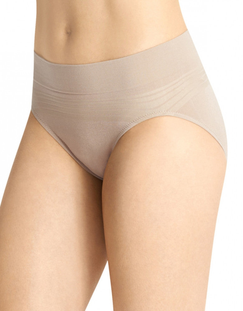 Toasted Almond Front Warner's No Pinching No Problems Seamless Hi-Cut Brief RT5501P